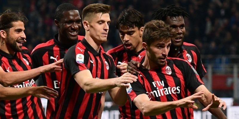 CLB AC Milan: Hào Quang Rực Rỡ, Tinh Thần Bất Khuất – BONGDALU